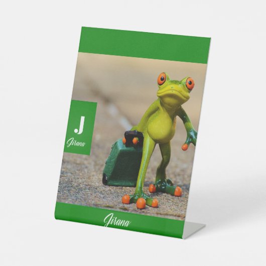 ジラナ 台座サイン (正面)