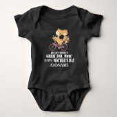 ジラフェオンバイク名前をカスタムするハッピーファースト・マザーズ・デイ ベビーボディスーツ (正面)