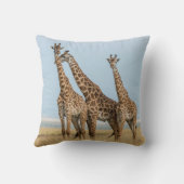 ジラフェス3体のポーズ クッション (裏面)