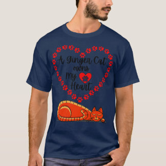 ジンジャーキャットが私のハートオレンジ猫好きデザインを所有 Tシャツ