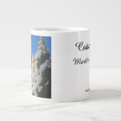 ジンジャーブレッドと冬の雪 – マーサのブドウ園 ジャンボコーヒーマグカップ (正面)