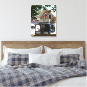 ジンジャーブレッドコテージとプライド- Martha's Vineヤード キャンバスプリント (インサイチュ (寝室))