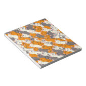 ジンジャーホワイト黒猫の対角パターン ノートパッド (アングル)