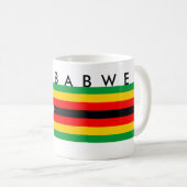 ジンバブエの国旗の国家の記号の文字の名前 コーヒーマグカップ (正面右)