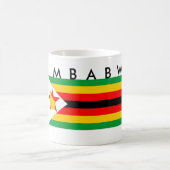 ジンバブエの国旗の国家の記号の文字の名前 コーヒーマグカップ (中央)