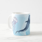 ジンベイザメ。水彩画 コーヒーマグカップ (正面左)