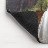 ジーオン国立公園のエメラルドプール滝III マウスパッド (コーナー)