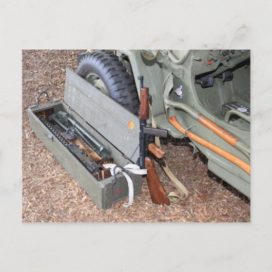 ジープによる第二次世界大戦の武器とキット ポストカード (正面)