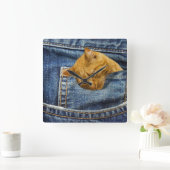 ジーンズのポケットに可愛い猫のイリュージョンおもしろい。 スクエア壁時計 (ホーム)