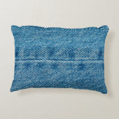 ジーンズは背景をクローズアップ。デニムステッチ。青F アクセントクッション (裏面)