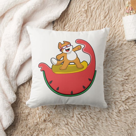スイカとサーファーとしての猫 クッション (ブランケット)