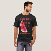 スイカになるには最悪の日を迎える Tシャツ (正面フル)