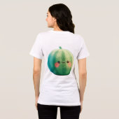 スイカの妖精 – ふわふわの夏の果物キュートな女性 トライブレンドTシャツ (裏面全面)