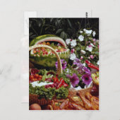 スイカの果実の切り身を花で切る ポストカード (正面/裏面)