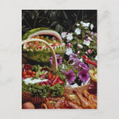 スイカの果実の切り身を花で切る ポストカード (正面)