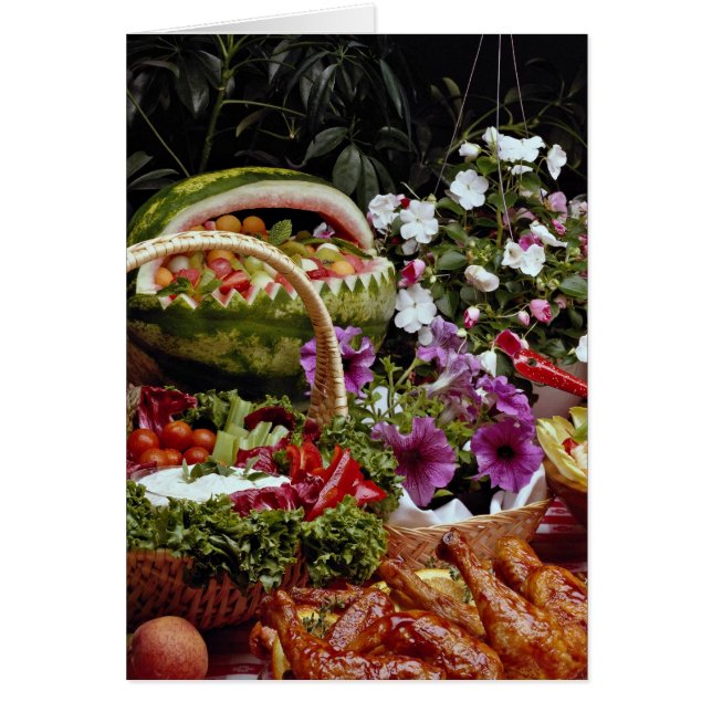 スイカの果物を花で切る (正面)