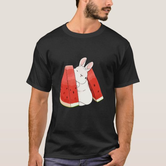 スイカの間のかわいいウサギ Tシャツ (正面)