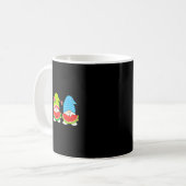 スイカを食べるサマーグノーム クリスマス コーヒーマグカップ (正面左)