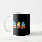スイカを食べるサマーグノーム クリスマス コーヒーマグカップ (左)