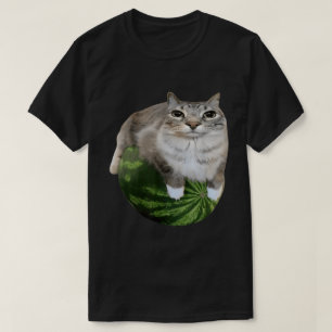 スイカ猫   面白い猫のイラスト Tシャツ