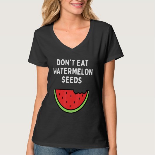 スイカ食べの種を避けて女性の妊娠 Tシャツ (正面)