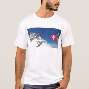 スイスのアルプス Tシャツ
