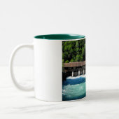 スイスのインターレイク西部 ツートーンマグカップ (左)