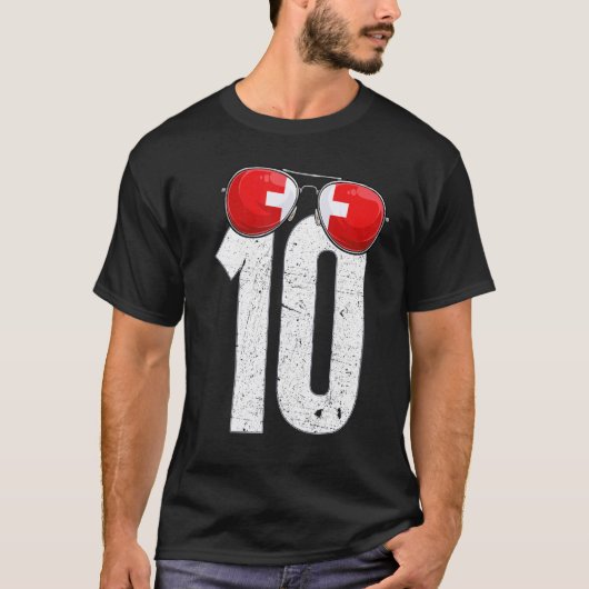 スイスのサッカー選手Number 10スイス国旗 Tシャツ (正面)