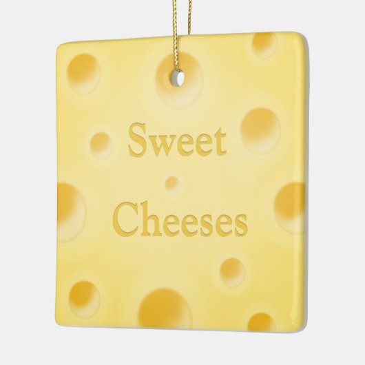 スイスのチーズスライス「Say Cheeses」 パーソナライズされた セラミックオーナメント (左)