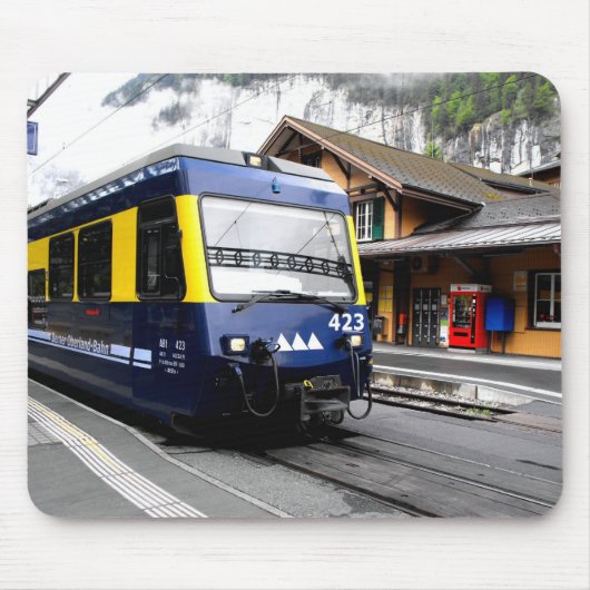 スイスのベルナー・オバーランド列車 マウスパッド (正面)