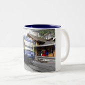 スイスのベルナー·オバーランド·バーン列車 ツートーンマグカップ (正面右)