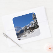 スイスのログキャビン雪景色 スクエアシール (封筒)