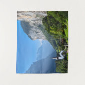 スイスのローテルブルネンバレーにある教会 タペストリー (正面)