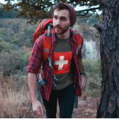 スイス国旗の愛国的なTシャツ Tシャツ