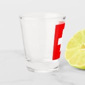 スイス国旗を掲げた愛国的なショットグラス ショットグラス (左)