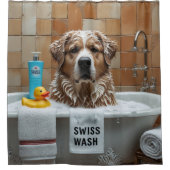 スイス素晴らしマウンテンずら眠いキュートおもしろい シャワーカーテン (正面)