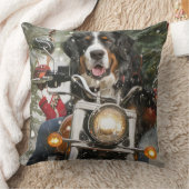 スイス素晴らしマウンテンライディングオートバイクリスマス クッション (ブランケット)