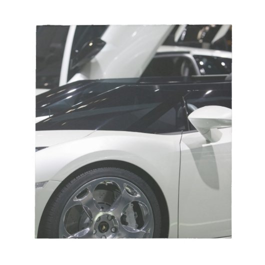 スイス，ジュネーブ：第75回ジュネーブ自動車年間9 ノートパッド (正面)