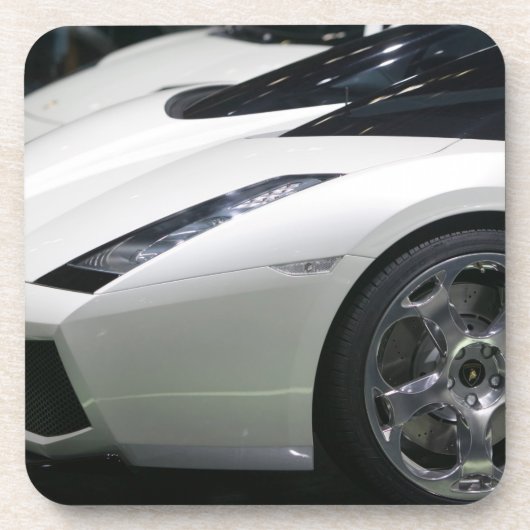 スイス，ジュネーブ：第75回年次ジュネーブ自動車11 コースター (正面)