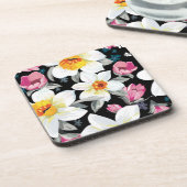 スイセンの花が付いている優雅パターン コースター (左側)