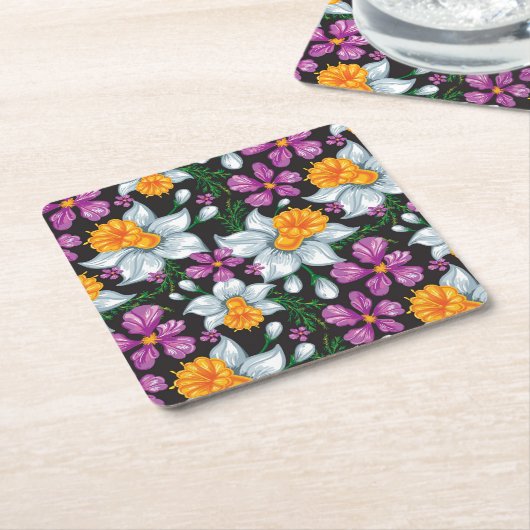 スイセンの花2が付いている優雅パターン スクエアペーパーコースター (アングル)