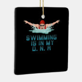 スイミングは私のDNAスイミングオーバーおもしろい泳ぐ人 セラミックオーナメント (右)