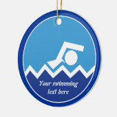 スイミングギフト、泳ぐ人、青い円のカスタム セラミックオーナメント (左)