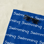 スイミングタイル文字デザインビーチタオル ビーチタオル (インサイチュ)