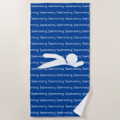 スイミングタイル文字デザインビーチタオル ビーチタオル (正面)