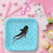 スイミングプールのシルエットホエールシャーク ペーパープレート (パーティー)