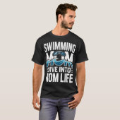 スイミングママ ダイブイントゥママ Tシャツ (正面フル)