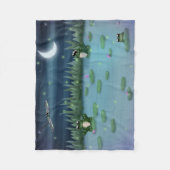 スイレンの浮いている葉の池のカエル フリースブランケット (正面)