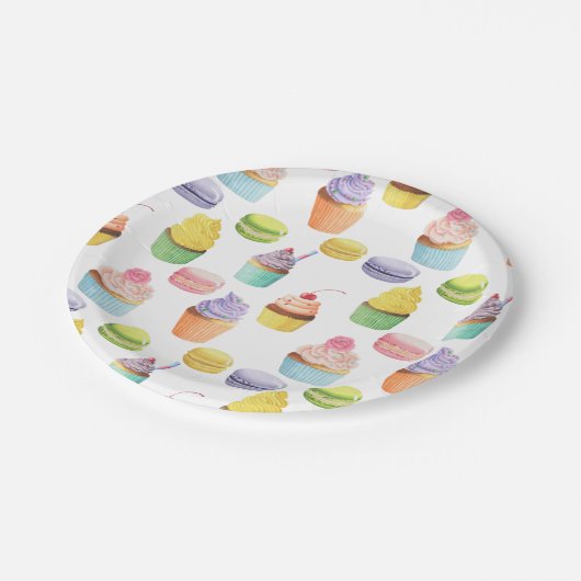 スイーツ柄のカップケーキやマカロン ペーパープレート (アングル)