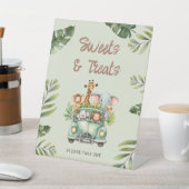 スイーツ&トリートワイルドワンサファリベイビーシャワー 台座サイン (インサイチュ)